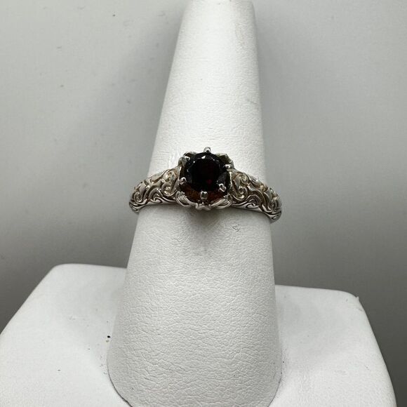 NWOT 5mm round cut Deep red Mozambique Garnet solitaire ring in 925! - Picture 9 of 9